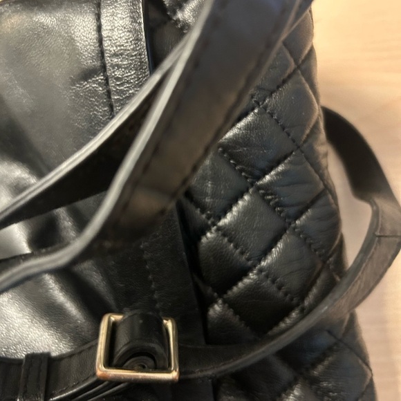 Danier vintage Y2K quilted side leather larger bag with multiple handles EVC - Picture 9 of 16